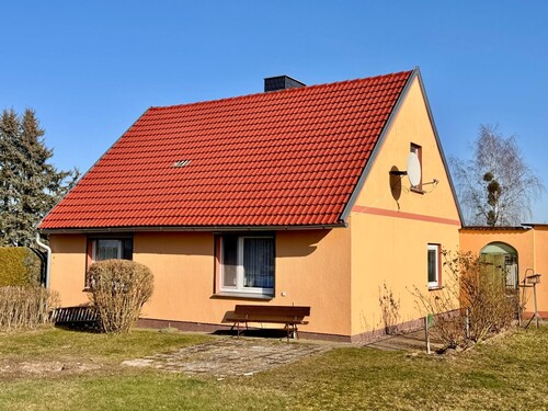 Hausansicht - 4 Zimmer Einfamilienhaus zum Kaufen in Staven / Rossow