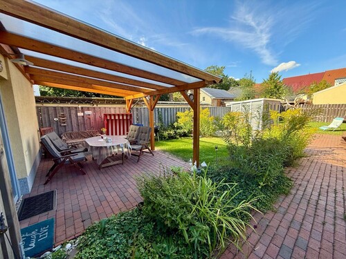 Terrasse - 6 Zimmer Einfamilienhaus zum Kaufen in Neubrandenburg