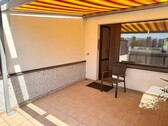 Sonnenterrasse mit Markise - 6 Zimmer Zweifamilienhaus in Neubrandenburg