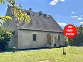Einfamilienhaus bei Pasewalk - HORN IMMOBILIEN ++ Nieden bei Pasewalk sanierungsbedürftiges Haus auf großem Grundstück