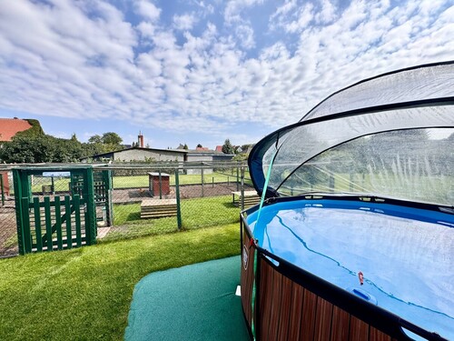 Hühnergehege + Pool - 