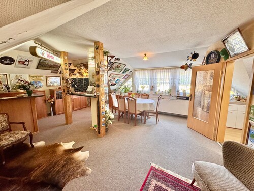 Partyraum im Dachgeschoss - 