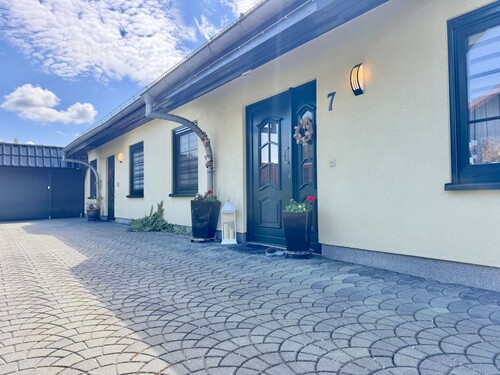 2 separate Eingänge - 