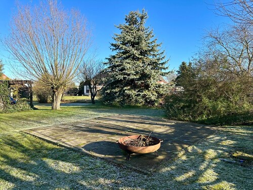 Aufstellfläche Außenpool - 