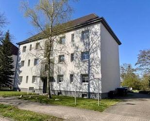 HORN IMMOBILIEN++ Neustrelitz, Mehrfamilienhaus mit 6 WE, Balkone, Stellplätze und Keller -vermietet-