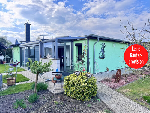 Einfamilienhaus in Krugsdorf - HORN IMMOBILIEN ++ Einfamilienhaus mit Wintergarten, Kamin und Gästehaus in Krugsdorf bei Pasewalk