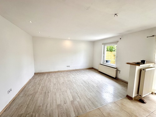 Wohnzimmer - 4 Zimmer Doppelhaushälfte zum Kaufen in Penkun / Battinsthal