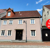 HORN IMMOBILIEN ++ Reihenmittelhaus in Burg Stargard, zentrale Lage