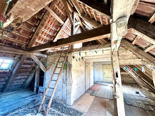 Dachboden - 6 Zimmer Einfamilienhaus in Schönhausen
