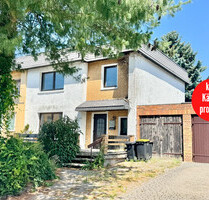 HORN IMMOBILIEN ++ Haus Neubrandenburg Oststadt - sanierungsbedürftig