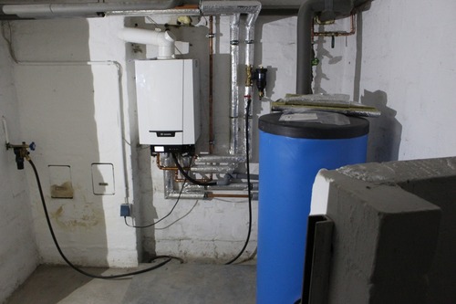 neuwertige Heizung - 