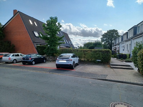 Parkplätze markiert - 3 Stellplätze in BS-Geitelde zu haben!