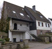 Wohnhaus mit Garage und Garten im Hochsolling - Holzminden