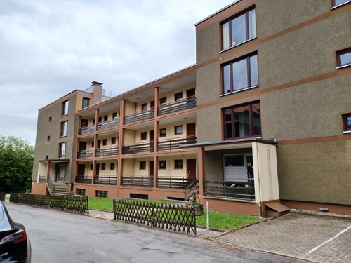 Außenansicht von der Straße - 2 Zimmer Erdgeschoßwohnung zum Kaufen in Goslar