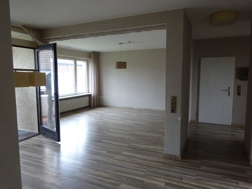 Blick ins Innere - 3 Zimmer Etagenwohnung in Braunschweig