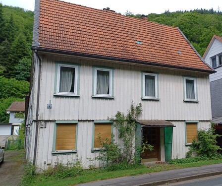 2_Frontansicht - 10 Zimmer Einfamilienhaus in Walkenried OT Zorge