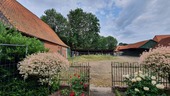 Hofansicht vom Vorgarten aus - 5 Zimmer Resthof in Frankenfeld