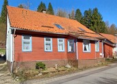 Bild (1) - Gebotsverfahren: Einfamilienhaus in Sieber im Harz mit angrenzenden Mischwald