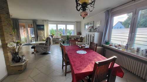 Wohn- und Esszimmer mit Fernblick - 