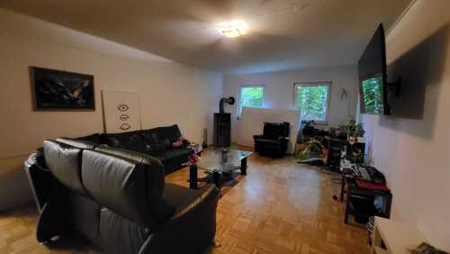 Wohnzimmer - 9.5 Zimmer Einfamilienhaus in Mözen