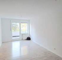 Recklinghausen-Quellberg! Renovierte Single-Wohnung mit Westbalkon in gepflegtem Mehrfamilienhaus. Recklinghausen-Quellberg! Renovierte Single-Wohnung mit Westbalkon in gepflegtem Mehrfamilienhaus.