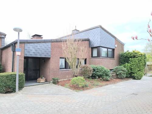 Hausansicht - Großzügiges Einfamilienhaus mit Split-Leveln in absolut ruhiger Wohnlage von Marl-Sinsen!