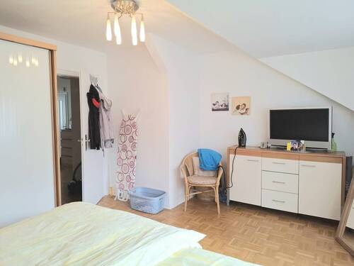 Schlafzimmer Bild 2 - 