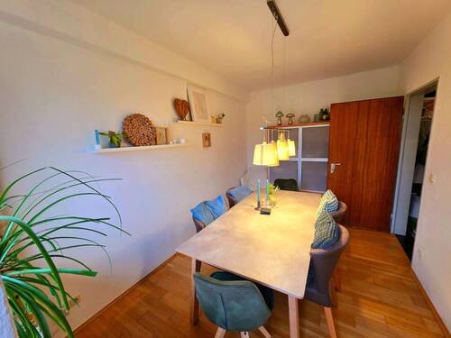Arbeits- / Esszimmer Bild 2 - 