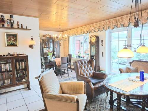 Wohnzimmer - Einfamilienhaus mit 100,00 m&sup2; in Oer-Erkenschwick zum Kaufen