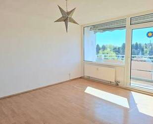 Mit Blick über Recklinghausen! Helle Mietwohnung mit Südbalkon und Einbauküche in Recklinghausen-Ost