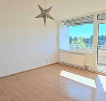 Mit Blick über Recklinghausen! Helle Mietwohnung mit Südbalkon und Einbauküche in Recklinghausen-Ost