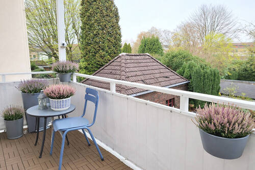 Balkon - Recklinghausen-West! Helle, großzügige Altbauwohnung mit Balkon in zentraler Lage!