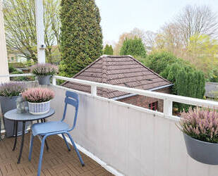 Recklinghausen-West! Helle, großzügige Altbauwohnung mit Balkon in zentraler Lage!