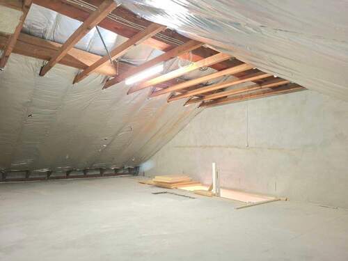 Dachboden (Ausbaureserve) - 