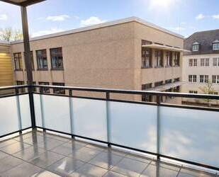 Helle, großzügige Wohnung in einem gepflegten Wohn- und Geschäftshaus. - Recklinghausen Stadtmitte