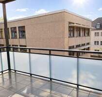 Helle, großzügige Wohnung in einem gepflegten Wohn- und Geschäftshaus. - Recklinghausen Stadtmitte