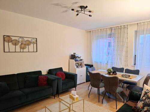 Wohnzimmer - 4 Zimmer Etagenwohnung zur Miete in Recklinghausen