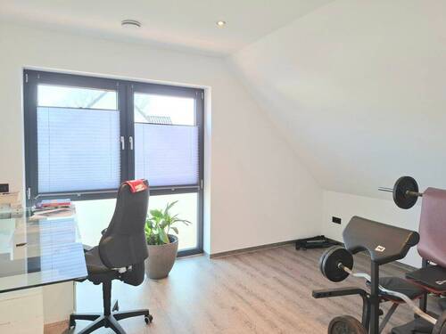 Kinder- / Arbeitszimmer 2 - 