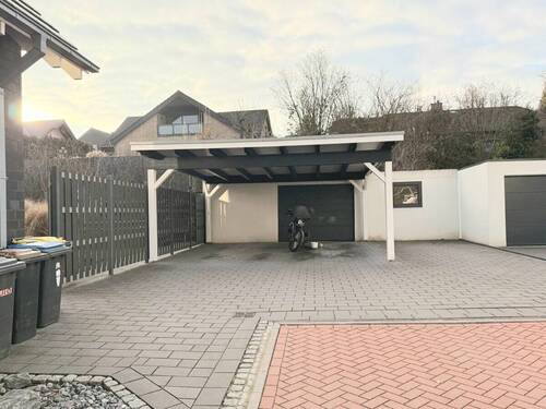 Carport und Garage - 