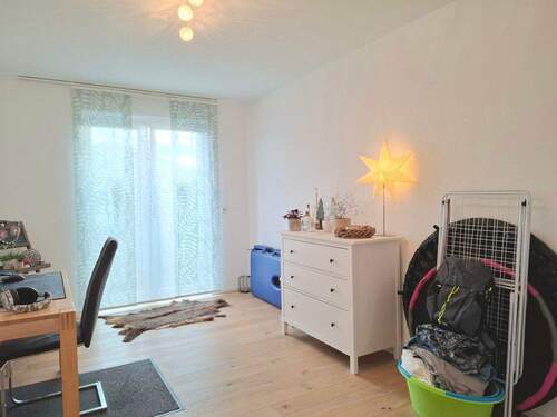 Kinder-/Arbeitszimmer - 