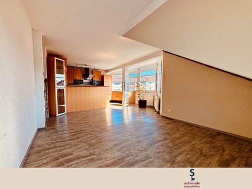 Helle DG-Wohnung - Helle DG-Wohnung mit Balkon Nähe PF/KA