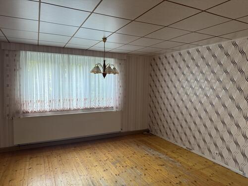 Wohnzimmer EG - 5 Zimmer Einfamilienhaus in Königshain-Wiederau