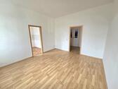 Wohnzimmer - 2 Zimmer Etagenwohnung zur Miete in Chemnitz