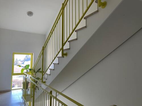 Treppenhaus - Etagenwohnung mit 70,33 m² in Neukirchen zum Kaufen