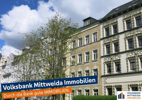 Hausansicht - Wohnung im 3. OG - Für Ihren Start als Immobilien-Eigentümer - kleine Wohnung mit Fenster in Küche und Bad!
