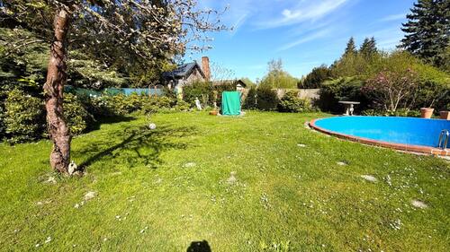 Garten mit Pool - 4 Zimmer Einfamilienhaus zum Kaufen in Erlau