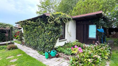 Gartenhaus mit Schuppen - 