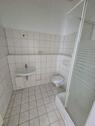 Bad mit Dusche - 