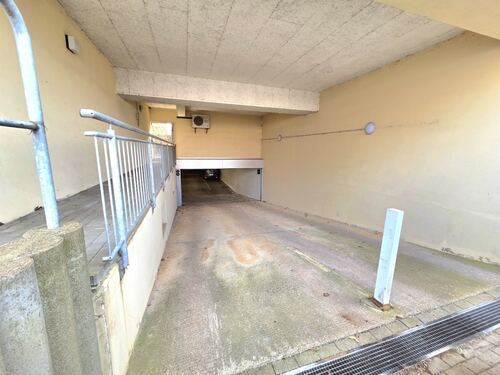 Zufahrt Tiefgarage - 