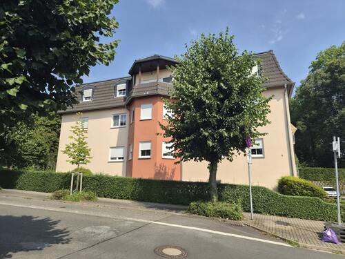 Hausansicht von der Straße - 